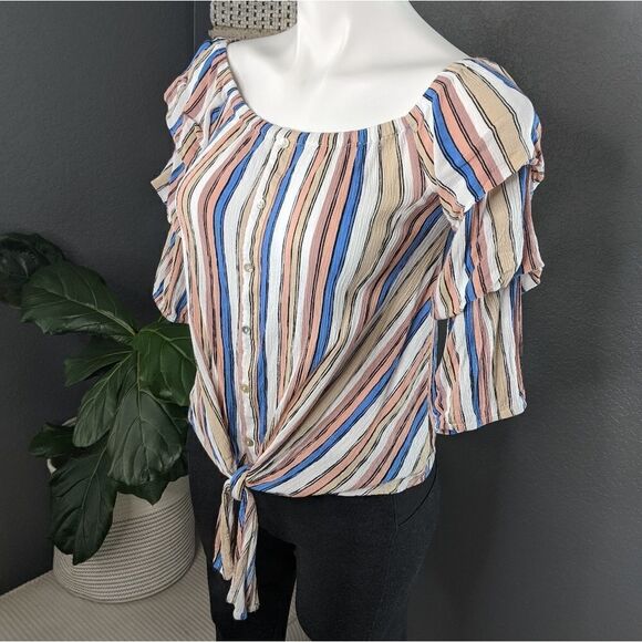 ⭐ Lily White Striped Tie-Front Blouse - Picture 4 of 8